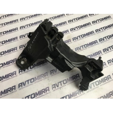 Кронштейн впускного коллектора Ford Mondeo 4 2.0TDCI 9688453180